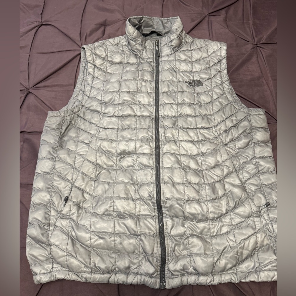 The North Face Men’s ThermoBall Vest Grey/Large